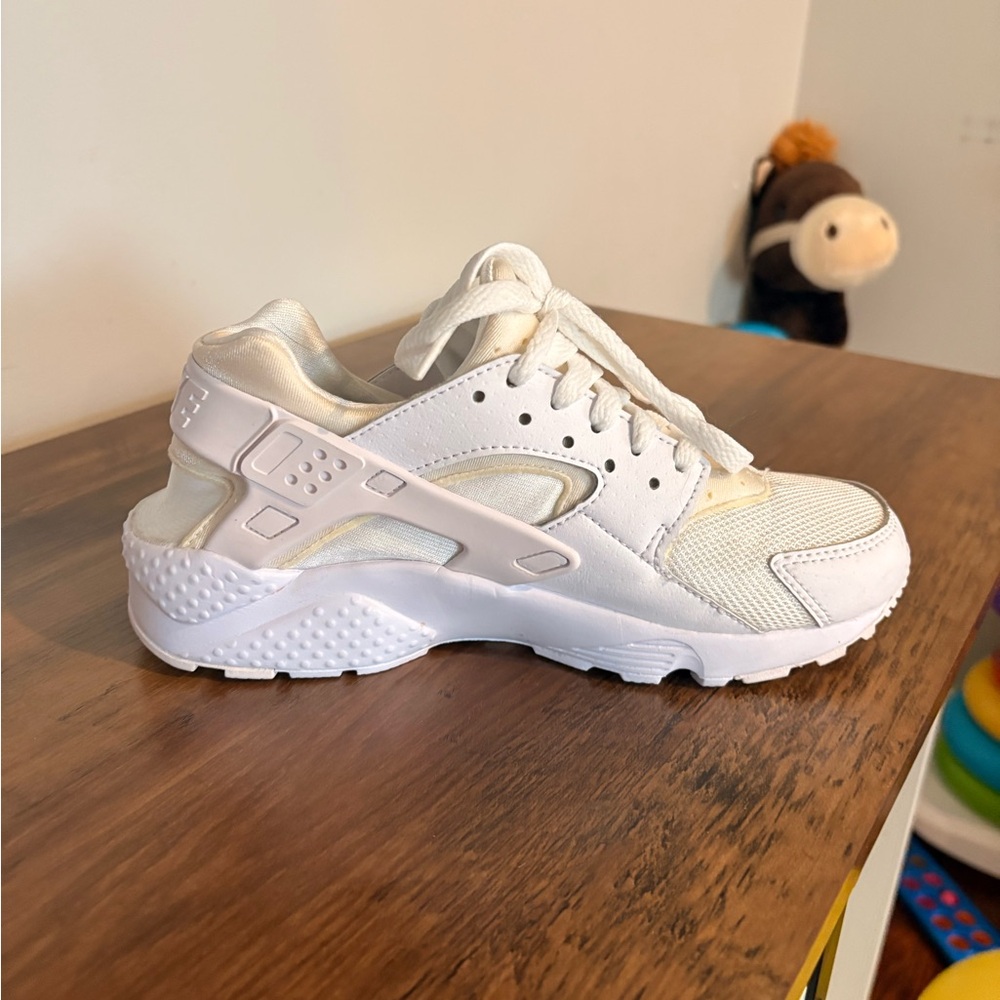 White Athletic Nike Sneakers - Picture 2 of 12